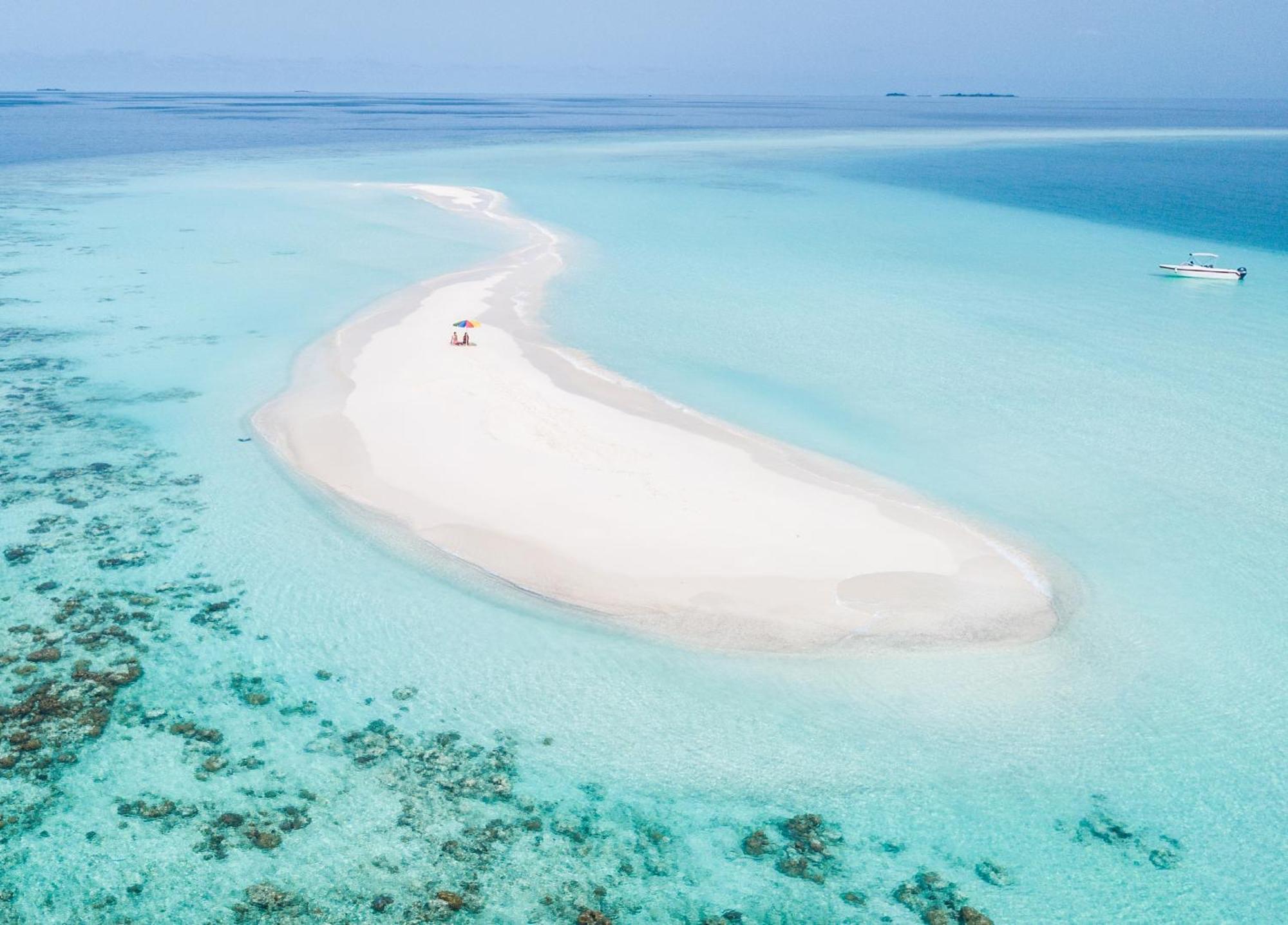 Ostrov Beach Ukulhas Exteriör bild